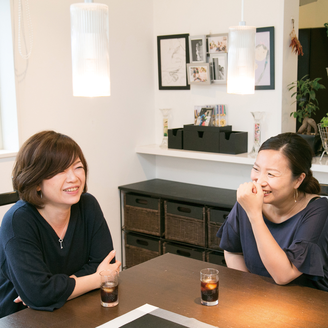 サカママをもっと楽しむための5つの秘訣①互いにサポートしあえる“サカママ友”をつくる！