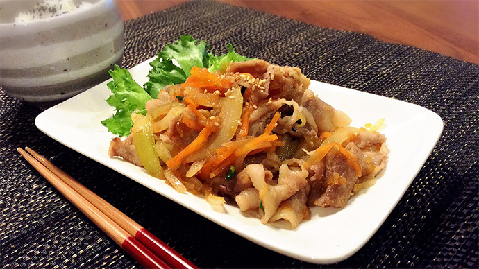 サカママレシピ ―リンゴたっぷり豚生姜焼き―