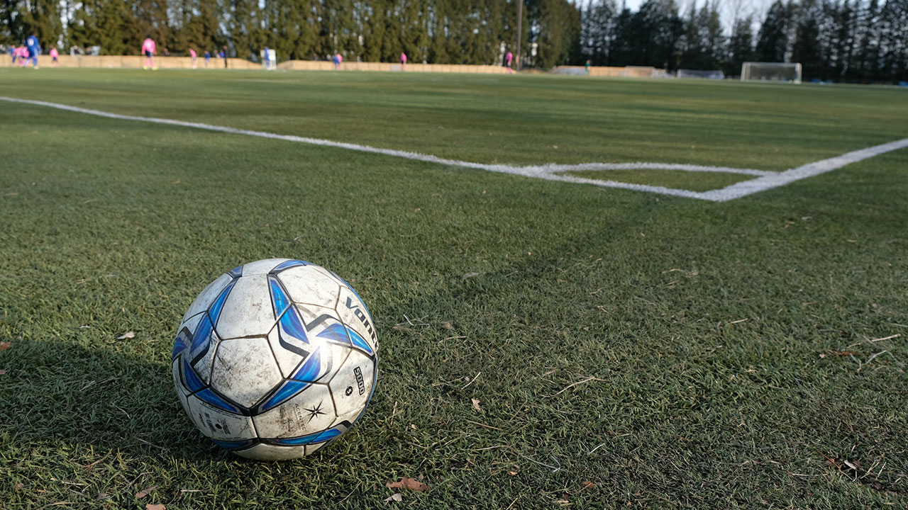 サッカーチームを選ぶ前に知っておきたいこと 「チーム」と「スクール」の違い