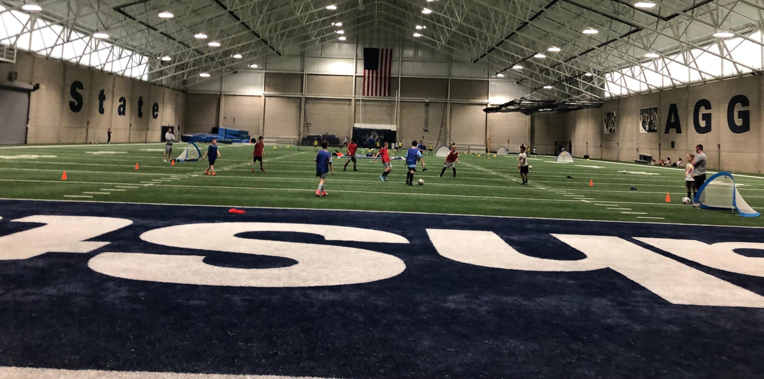 アメリカ少年サッカー記２　段階的に人数を変える育成スタイル