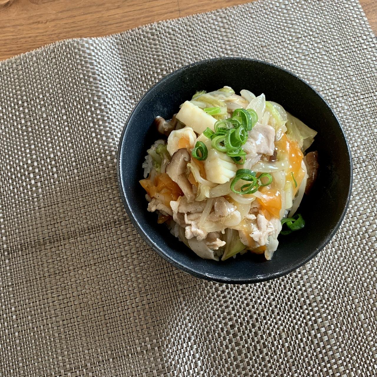 ✤「お鍋の残り具材で白菜の旨みたっぷり！中華丼」✤