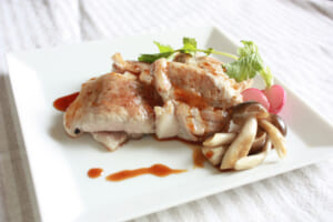 【サカママレシピ】体を大きく！豚肉とチーズのミルフィーユステーキ