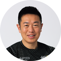 中野ジェームズ修一さん