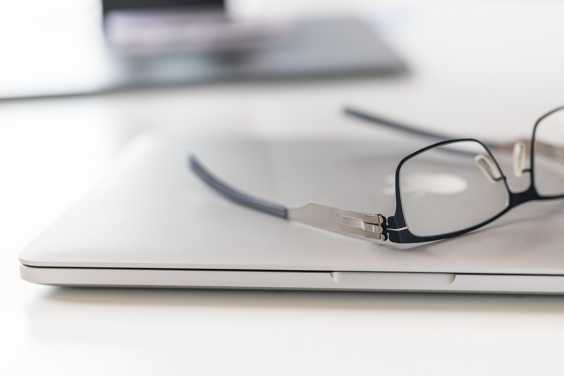 ブルーライトカットメガネ