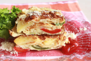【サカママレシピ】作り置きにもできる☆野菜たっぷりスパニッシュオムレツ