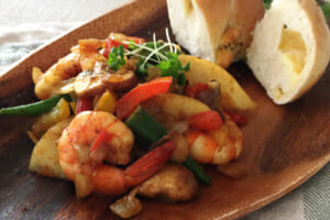 【サカママレシピ】シーフードのココナッツオイル＆カレー炒め