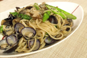 【サカママレシピ】シジミとアスパラのオイルパスタ