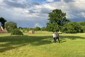 「試合中にHARIBO？！試合後はポテチ？！」イギリスサッカー便り
