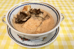 カルシウム強化☆秋鮭とキノコの味噌ミルクスープ