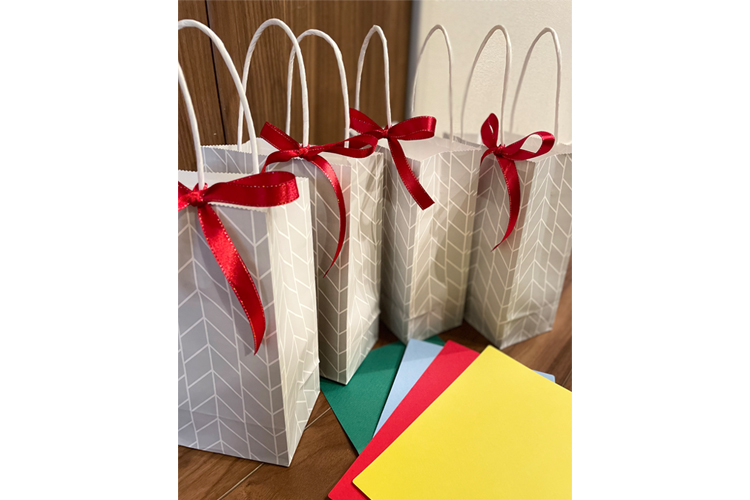 ママたちで考えた仲良し4人組の卒団ギフト　