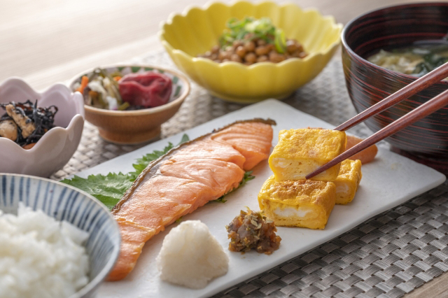 朝朝のトリプトファンが睡眠ホルモンのもとになる！