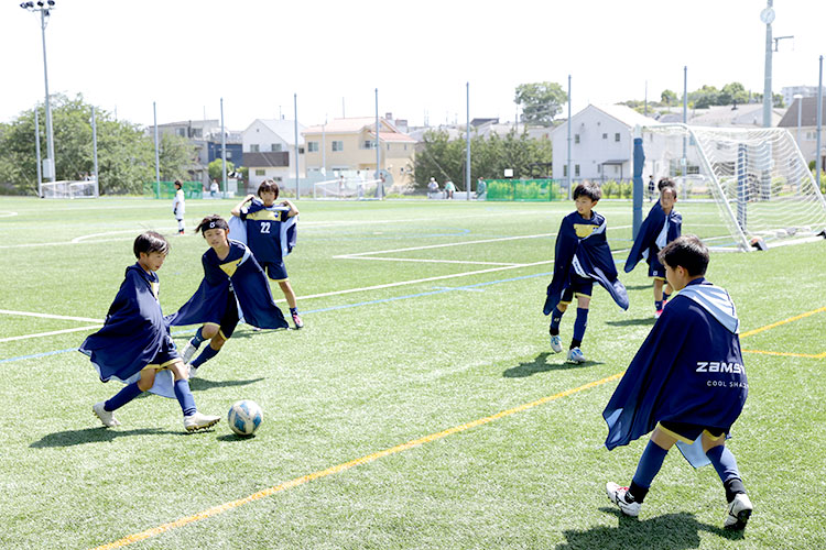 ザムストの冷感ポンチョ「COOL SHADER」があれば暑さ＆UV対策に！