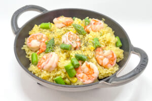 疲労回復に！海老とアスパラガスのカレーピラフ