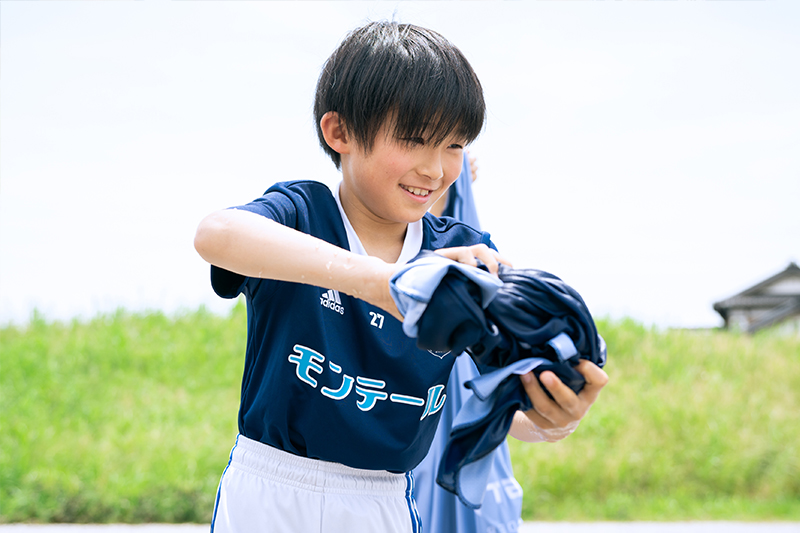 水分が滴らなくなるまで絞る