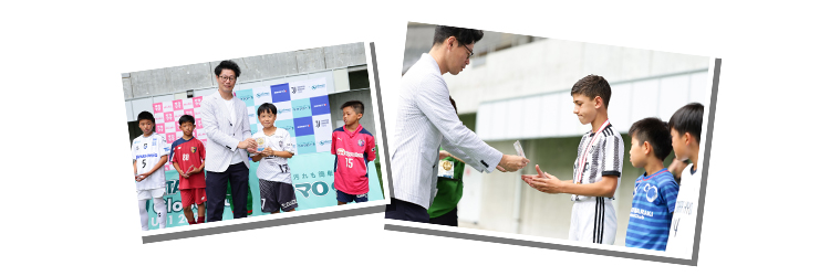 各選手に記念品として盾を贈呈。