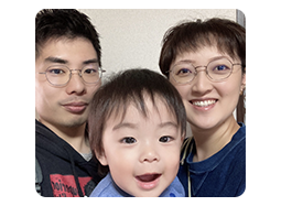 狩野 彩さん・優貴さん・潔くん（1歳）