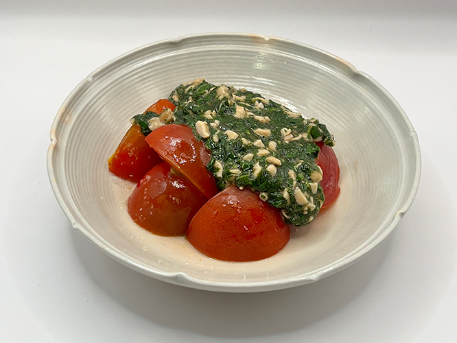 貧血対策にも☆モロヘイヤとトマトのサラダ