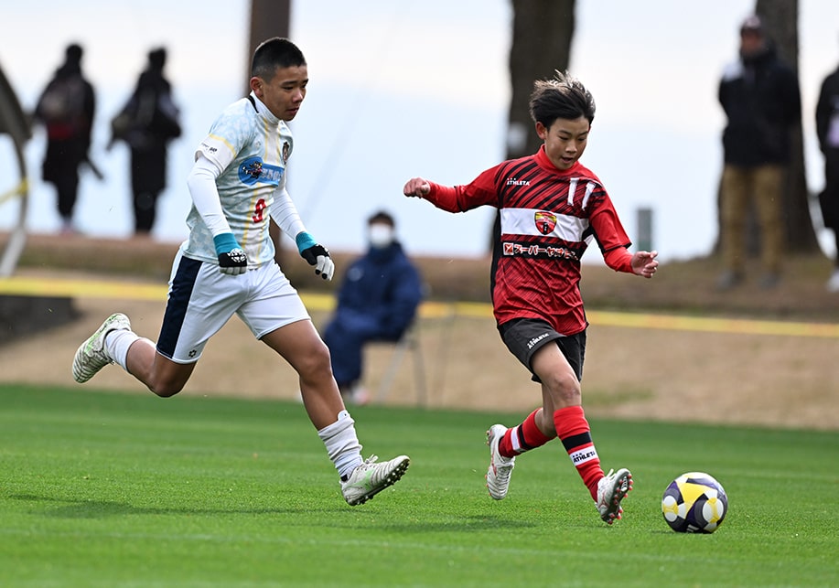 JFA 第49回全日本U-12サッカー選手権大会の試合風景