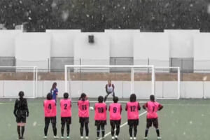 ママサッカーのピッチに立って見えた、子どもたちの世界——外したPKがくれた、最高の”共感力”