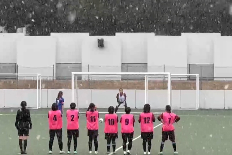 ママサッカーのピッチに立って見えた、子どもたちの世界——外したPKがくれた、最高の”共感力”